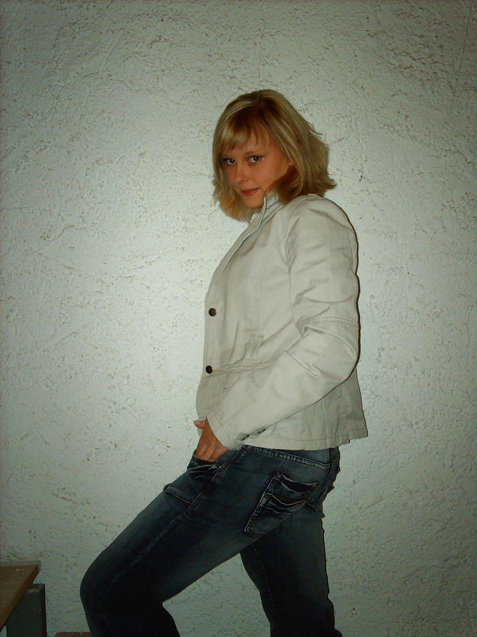 22P Sexy Blonde German