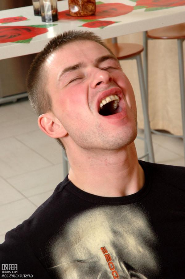 20P Straight guy shows his talents in his first anal gay sex in front of cutie