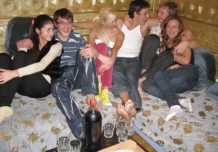 16P Young swinger party 05 by Sail