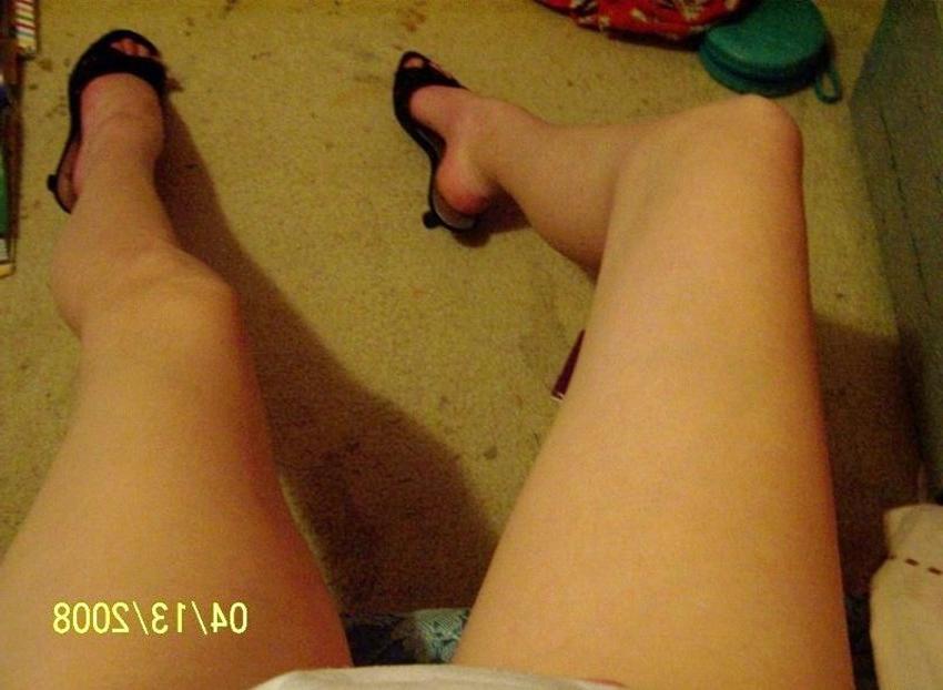 15P Naked Asian amateurs posing