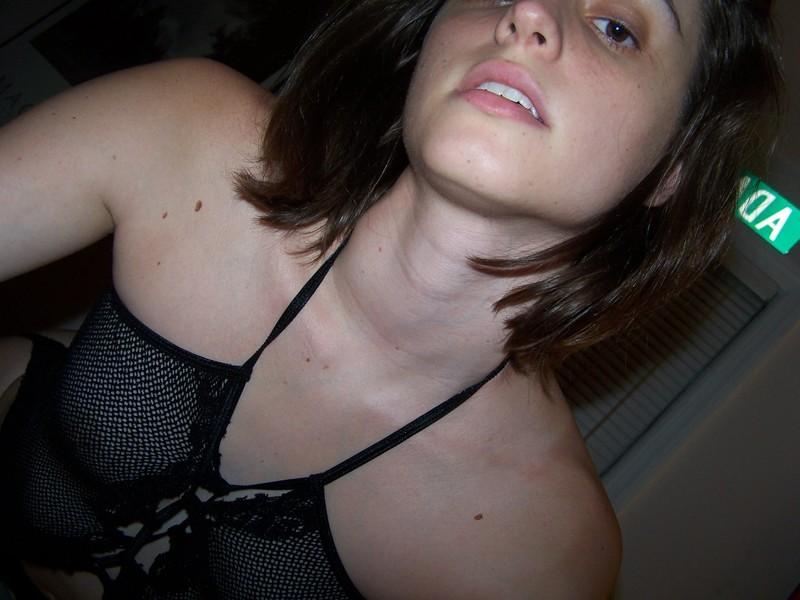 15P Hot MILFs in various poses