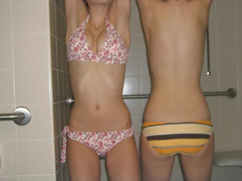 14P Hot lingerie models posing