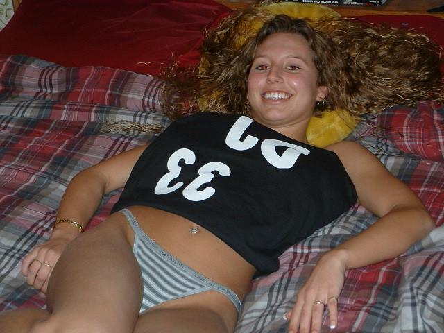 16P Blonde in nightgown masturbating