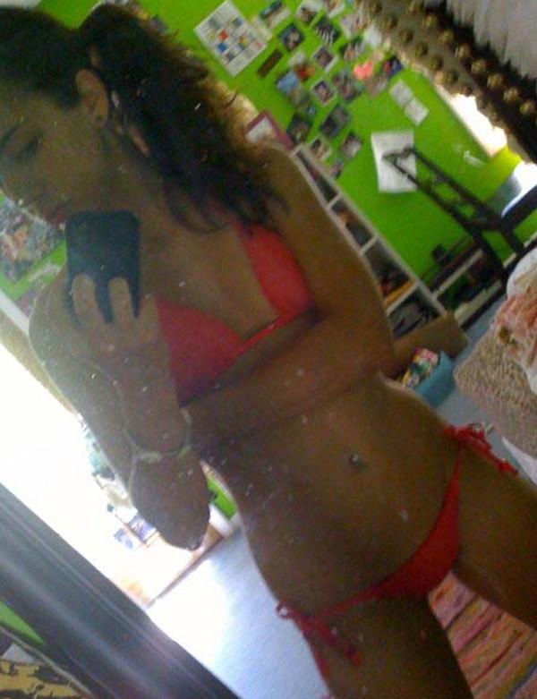 15P Various bikini babes