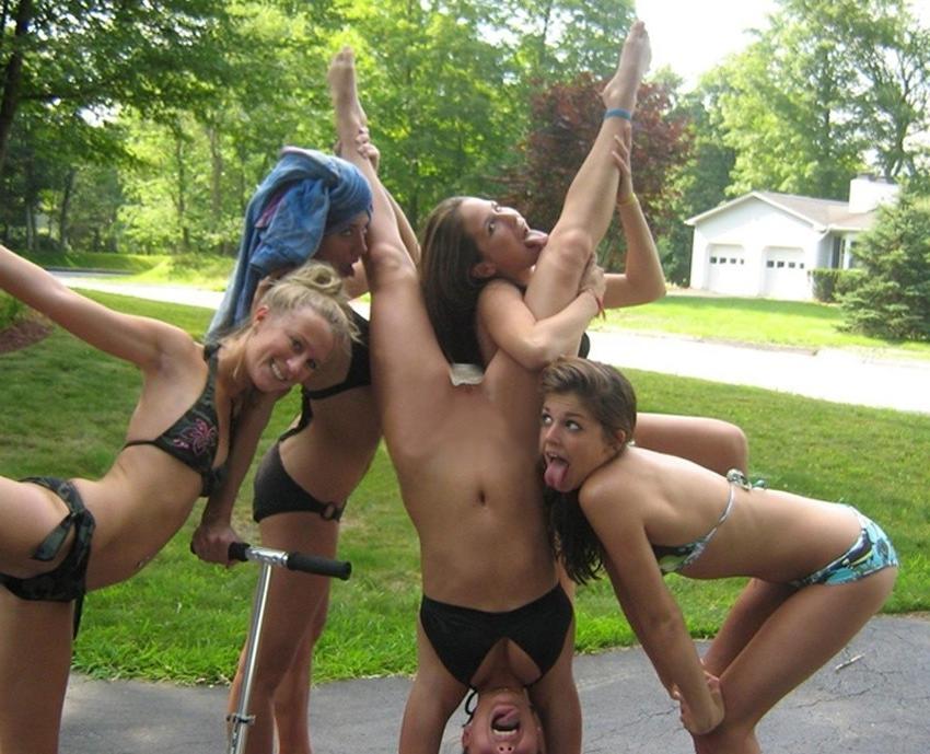 16P Naked redheaded amateurs posing