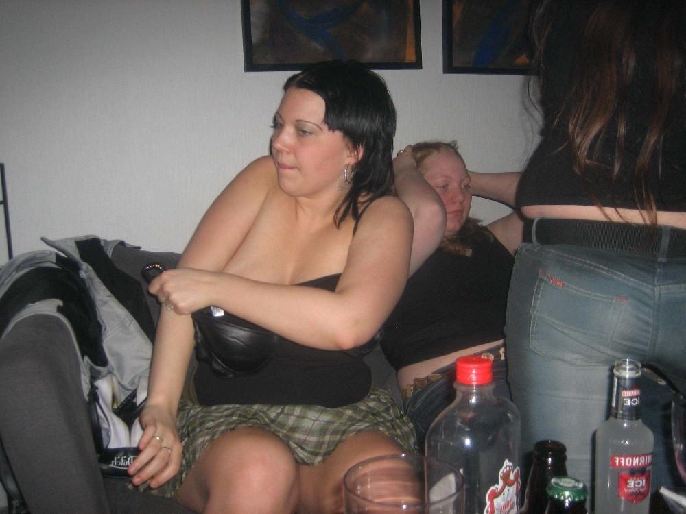 16P Model wannabes posing in nude shoots