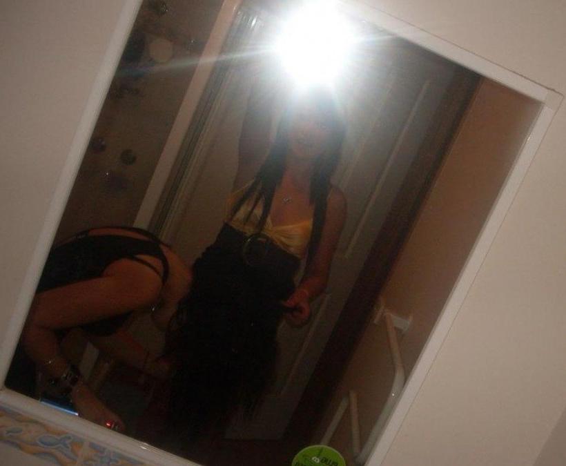15P Babes posing and shooting