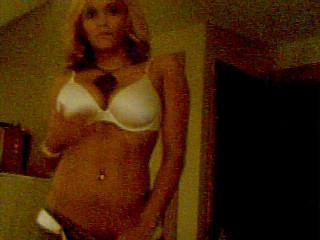 16P Naked Asian amateurs posing