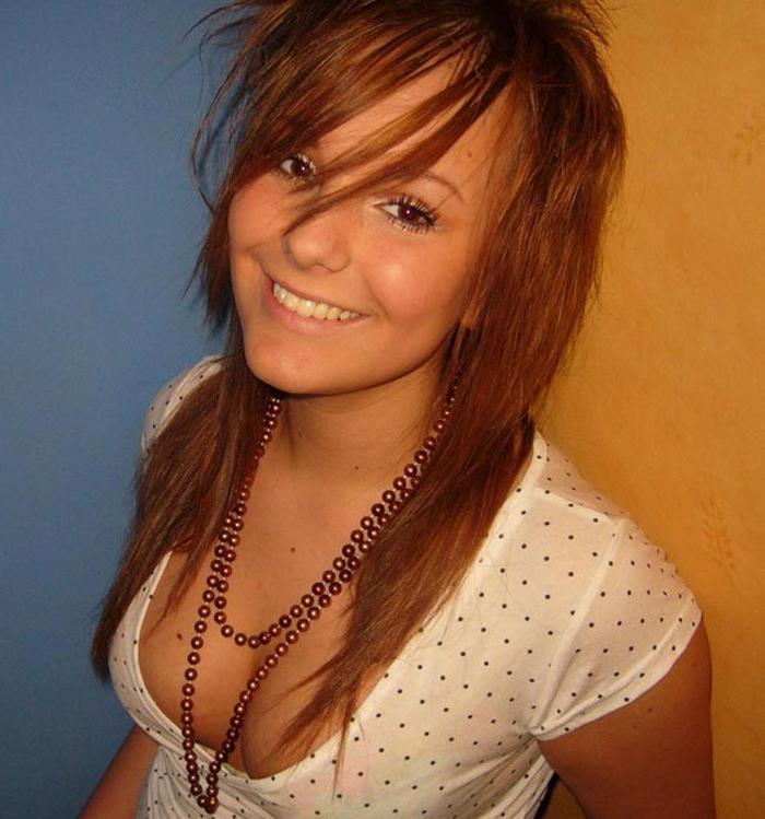 16P Sexy babes totally nude and posing