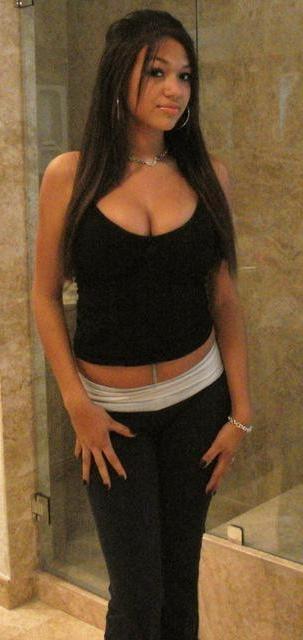 16P Hot Latina chicks posing naked