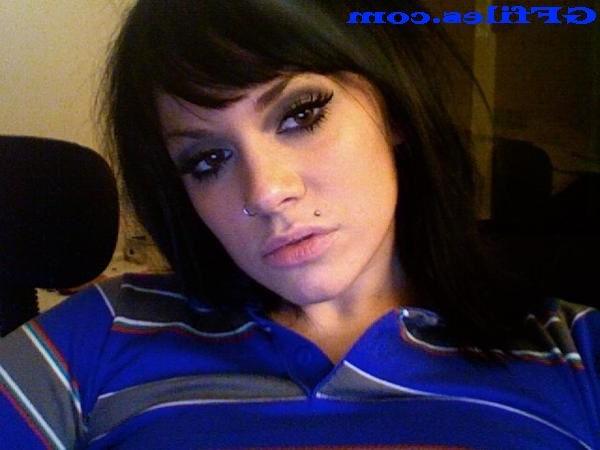 16P Emo exgf pics only her bf was supposed to see