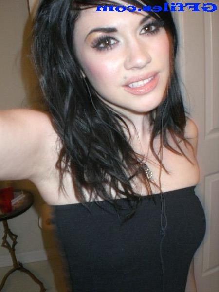 16P Emo exgf pics only her bf was supposed to see
