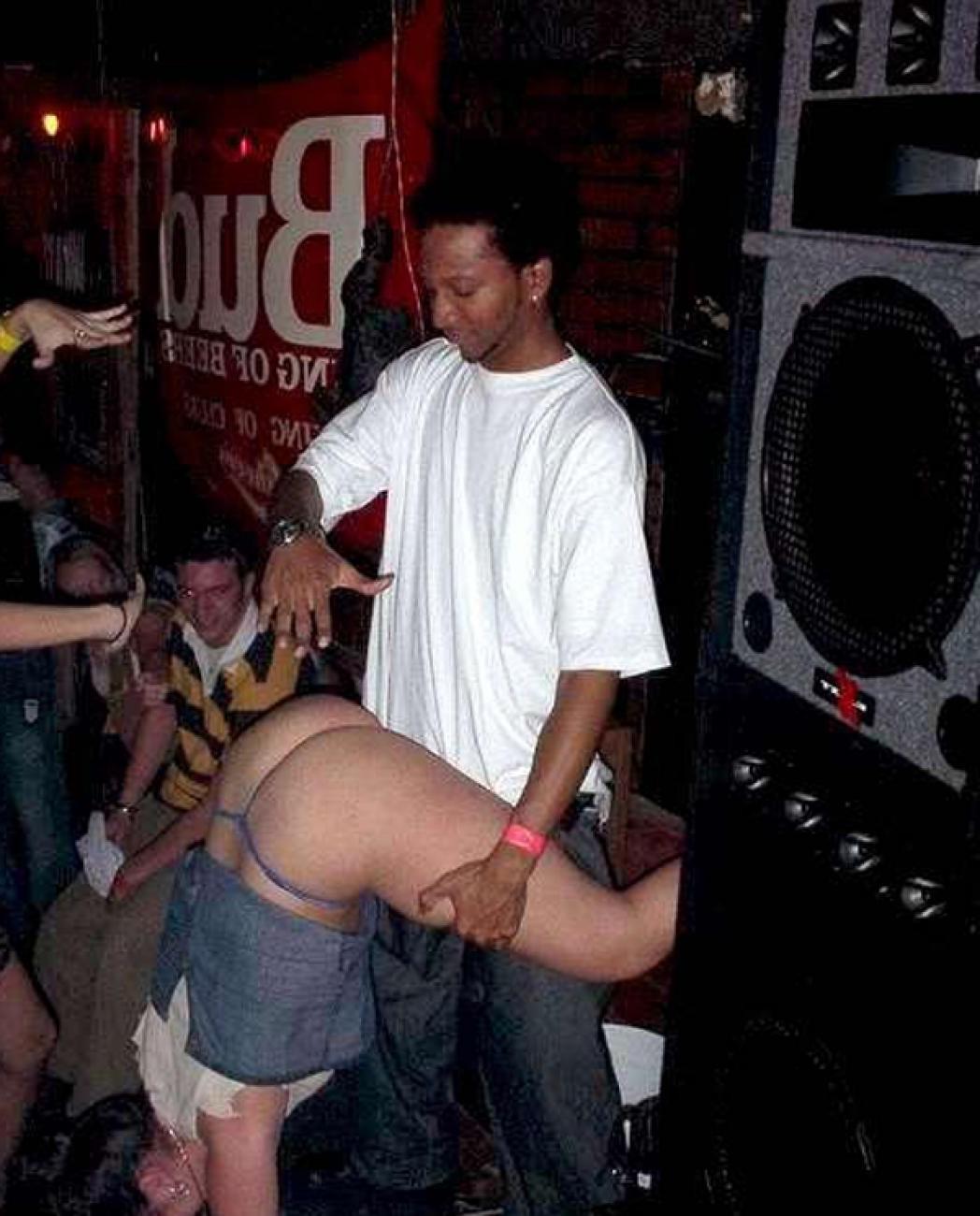 15P Pictures of trashed girlfriends in various parties