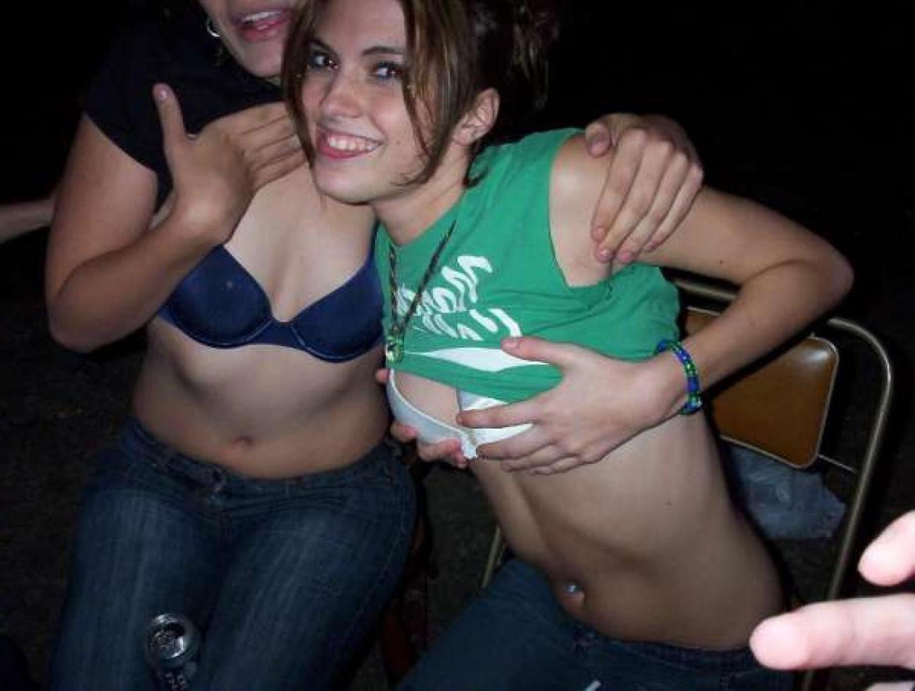 15P Random pics of chicks having fun in naughty parties