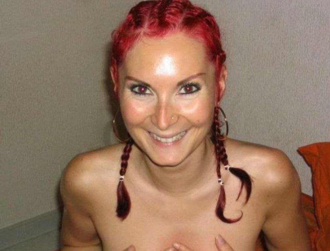 15P Pictures of a fake redhead wife sucking on hard dick