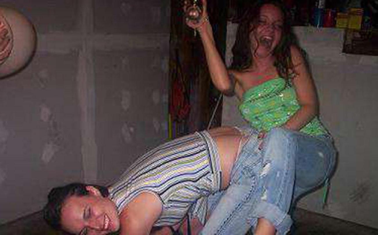 15P Pictures of a hot and wasted babe in her wild party