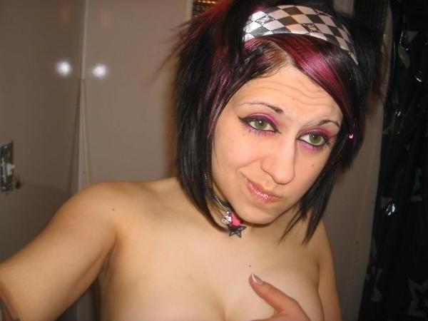 12P Naughty Emo Teen Girlfriends Naked Self Shots