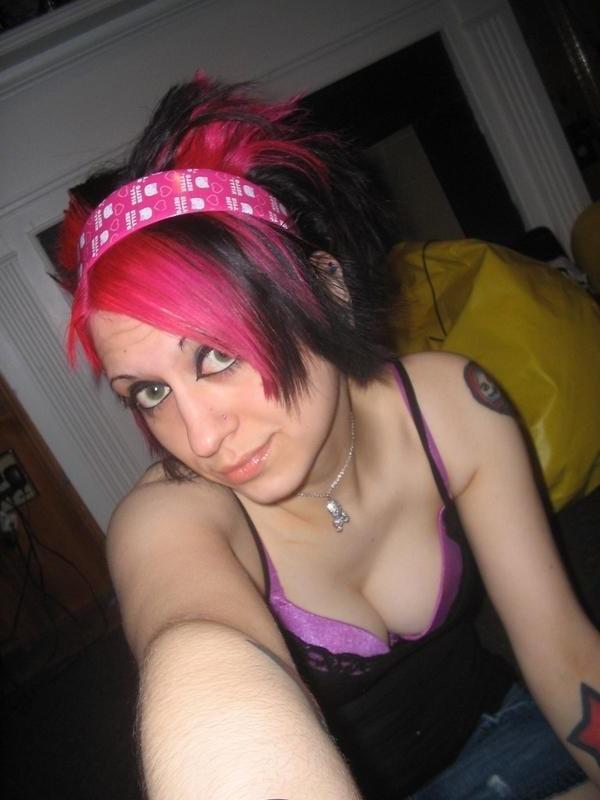 12P Naughty Emo Teen Girlfriends Naked Self Shots