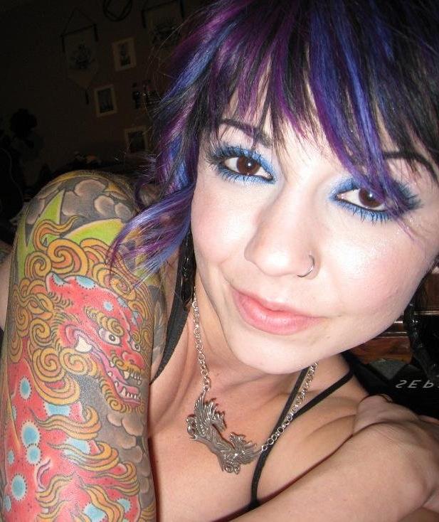 13P Sweet Emo Girlfriends Exposing Soft Pale Flesh Mounds