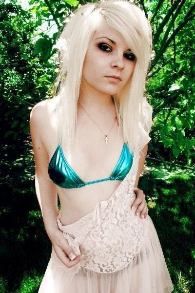 13P Sweet Emo Girlfriends Exposing Soft Pale Flesh Mounds