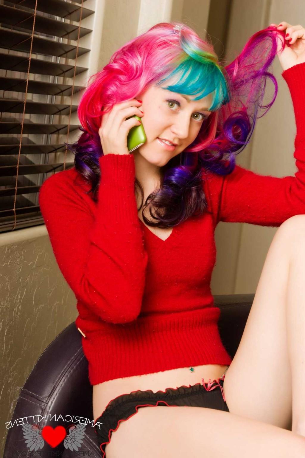 18P Hannah Holdem on the phone