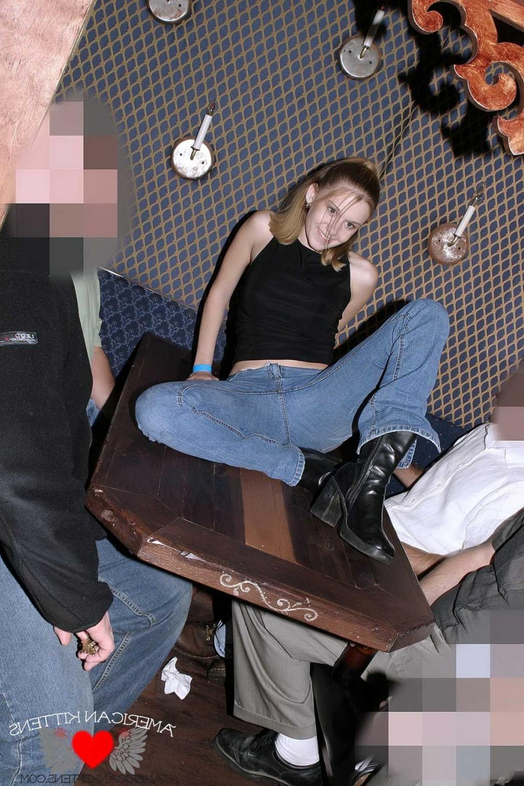 18P Watch Ashlee have fun at the bar after being kicked out of the hotel 