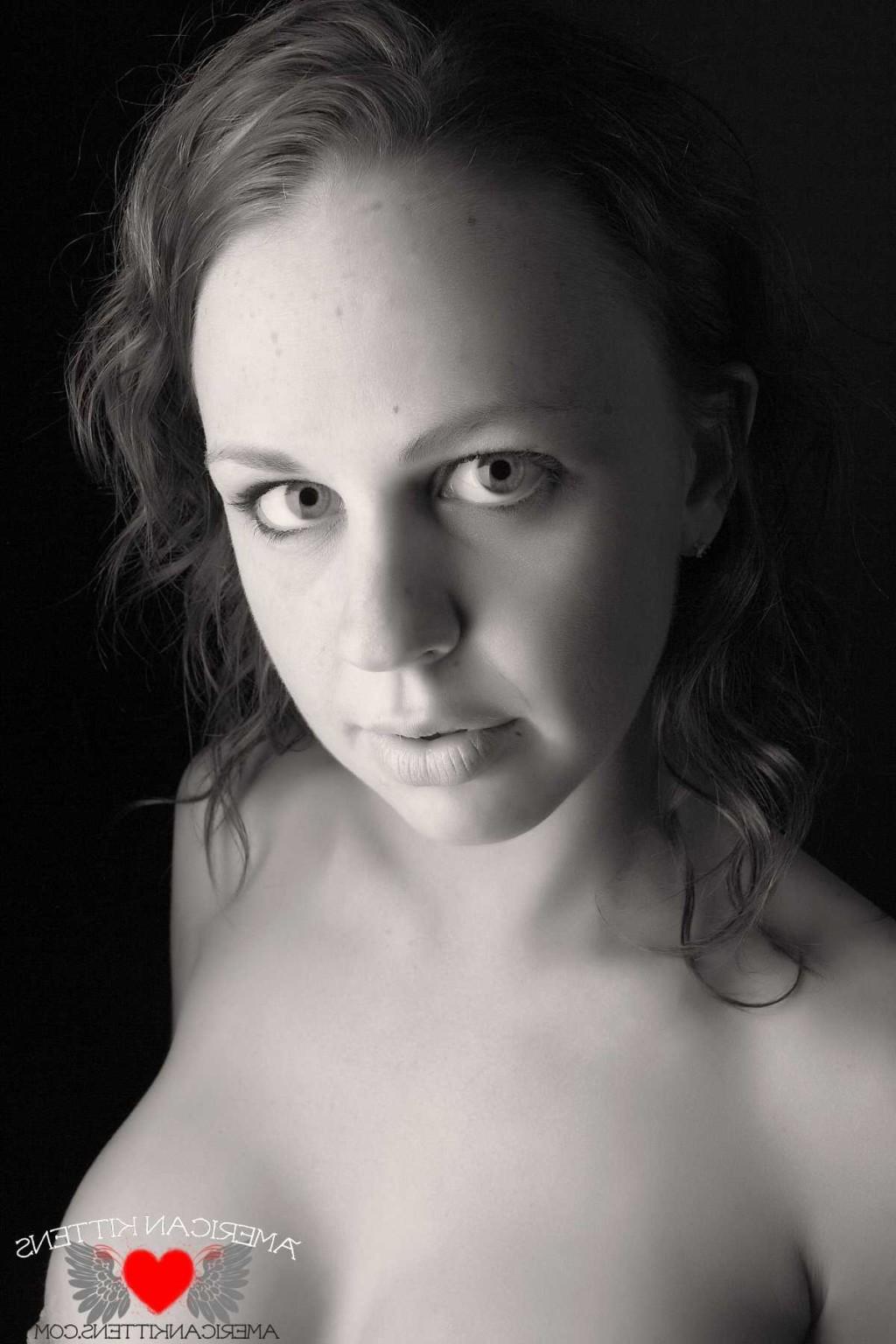 18P Chasen black and white closeup