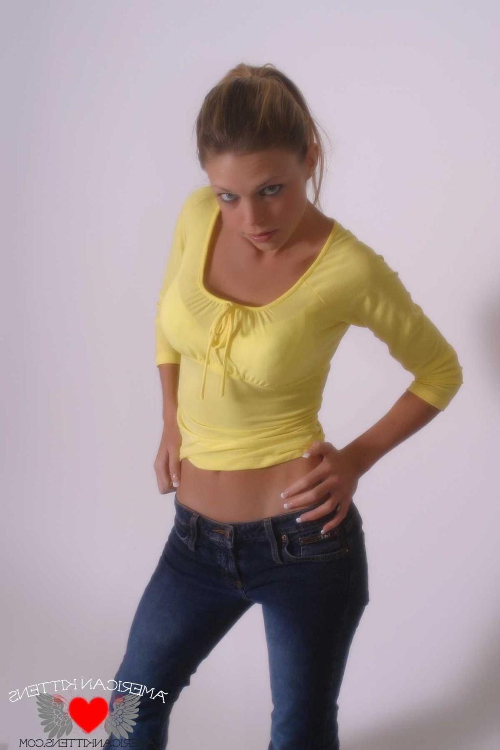 18P Ashley so pretty in a yellow top