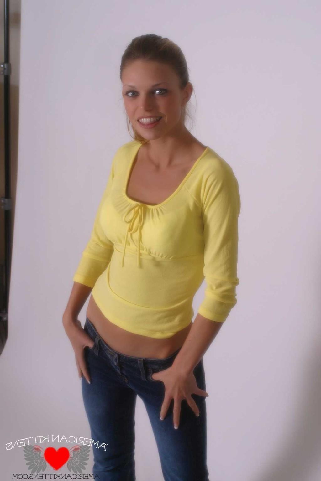 18P Ashley so pretty in a yellow top