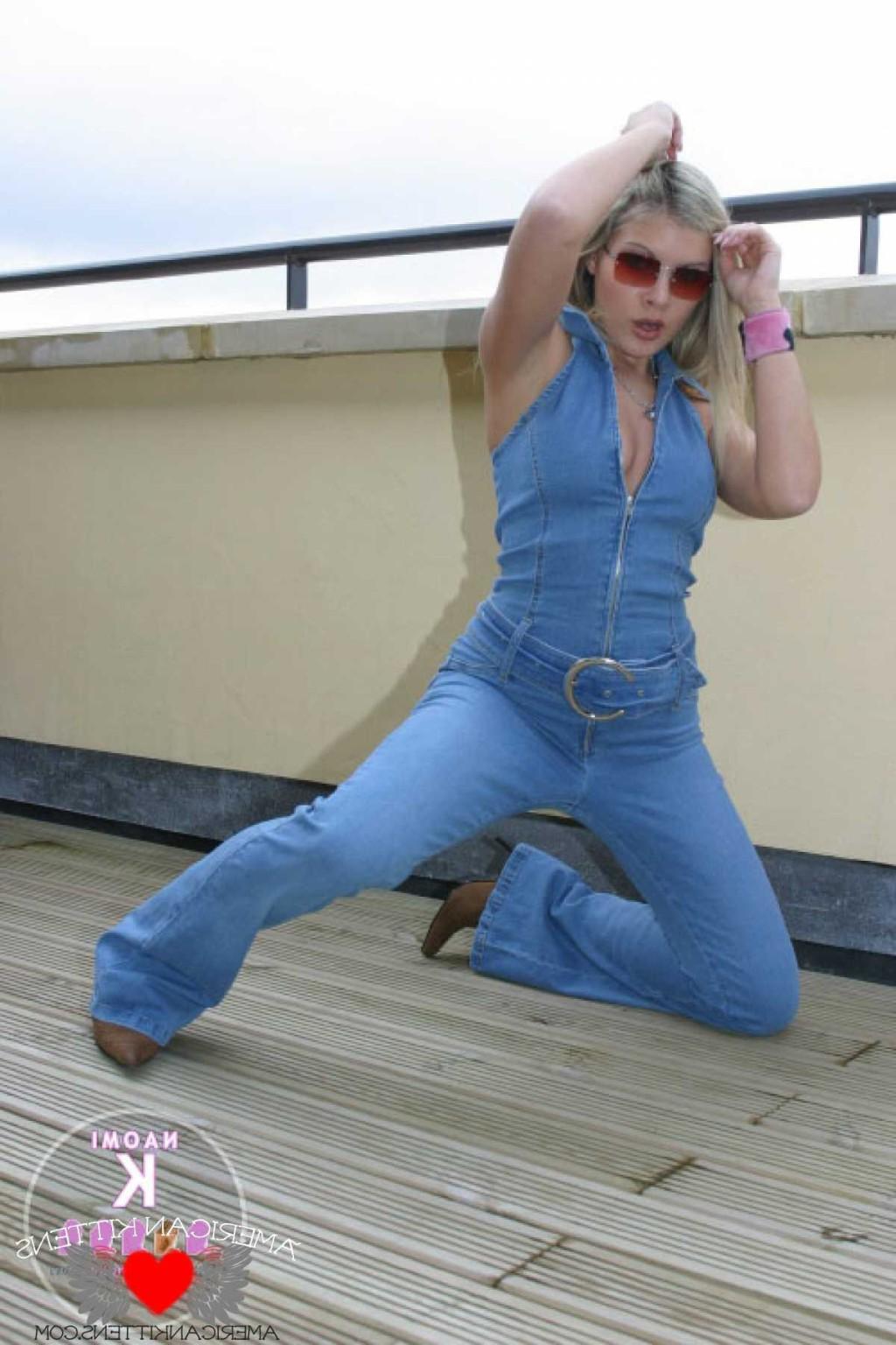 18P Naomi jean outfit well she does not get topless so I dont have much to say but s
