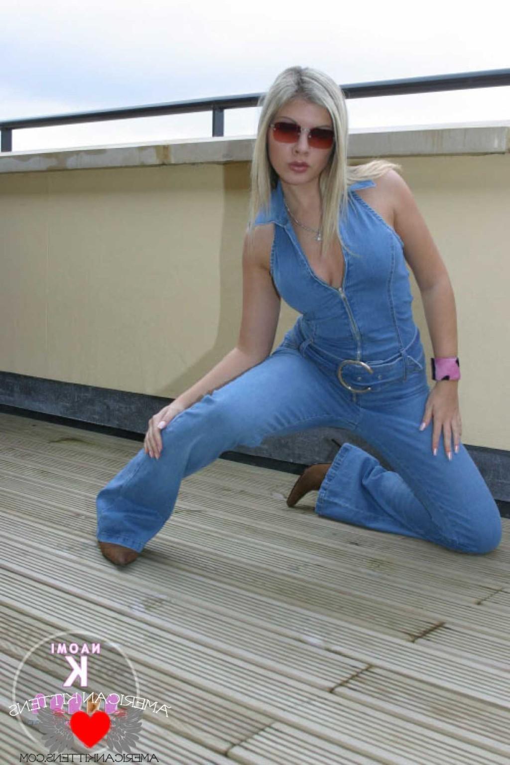 18P Naomi jean outfit well she does not get topless so I dont have much to say but s