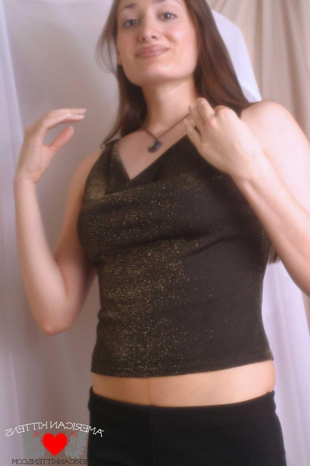 18P Emma cute top