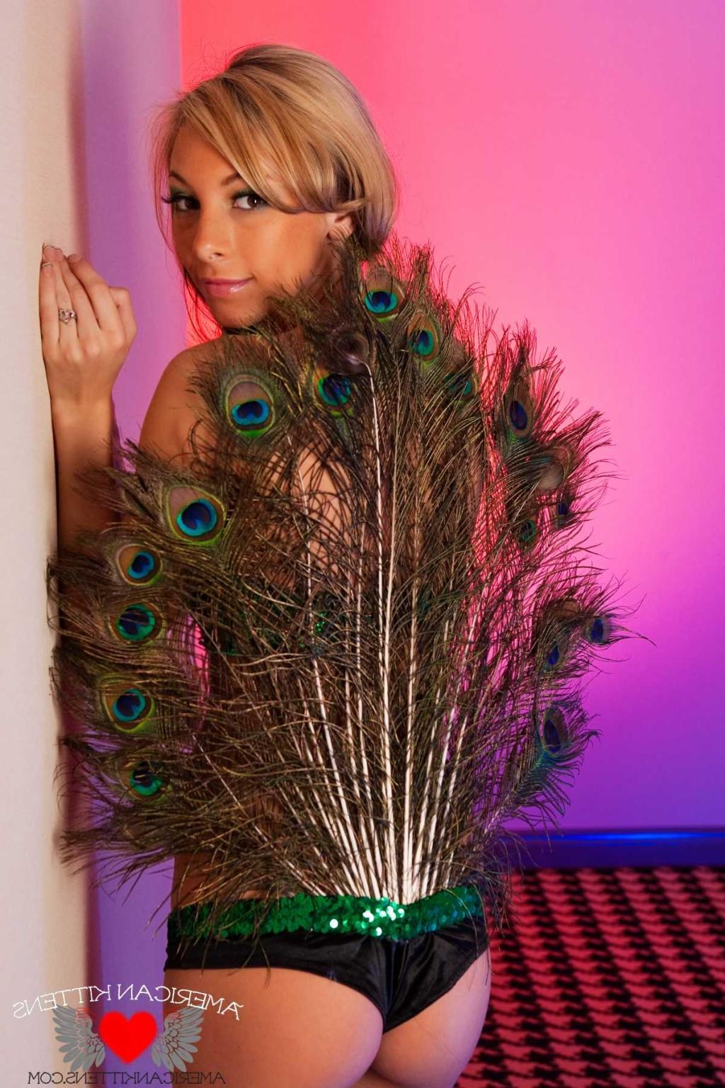 18P Kayden Love Peacock