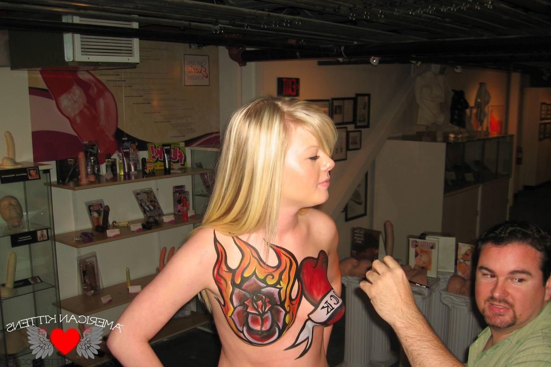 18P Kayden gets painted