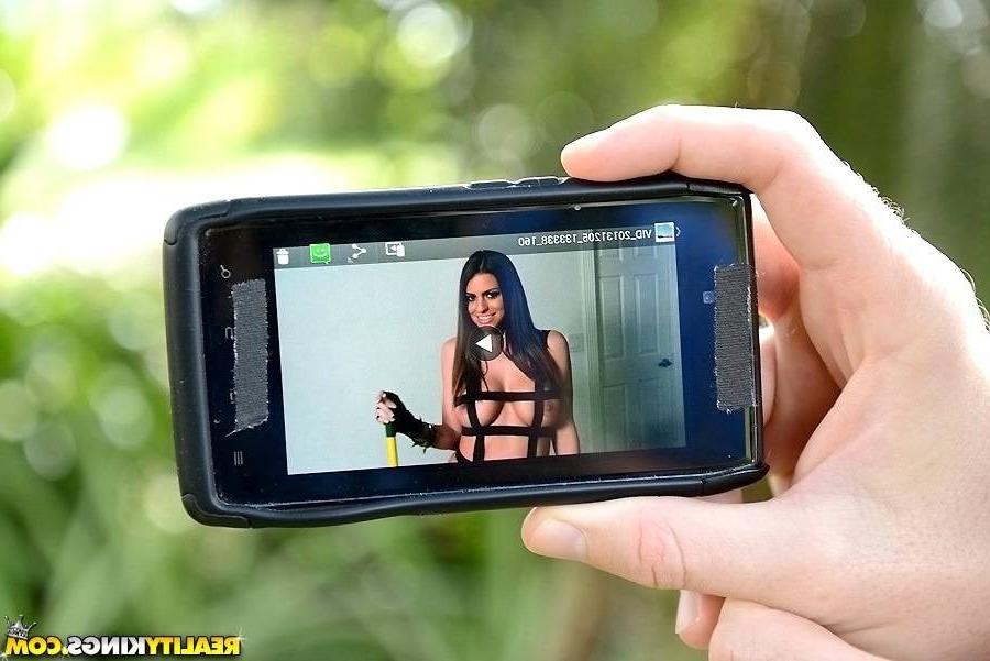 15P Gorgeous milf lady fucked by a stranger cock