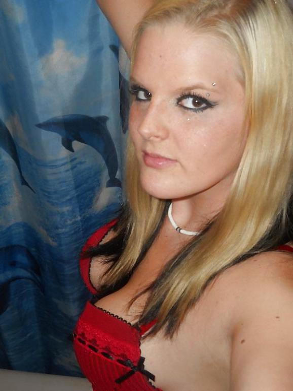8P Pierced sexy blonde