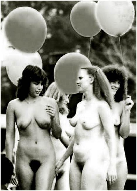 16P Vintage ladies with hairy pussies posing in the sixties