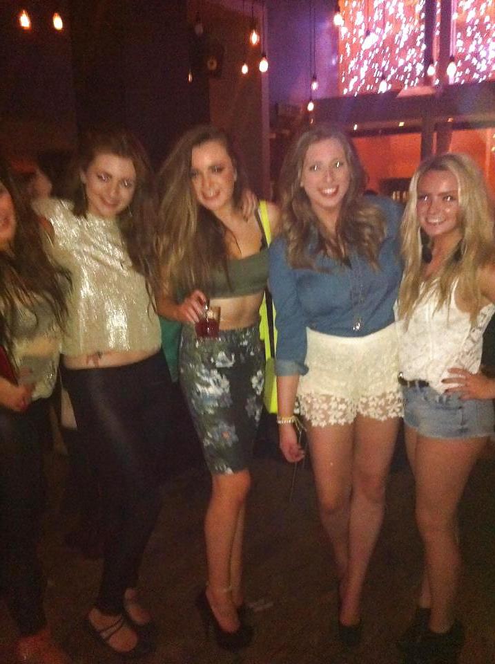 25P Hot babes 15