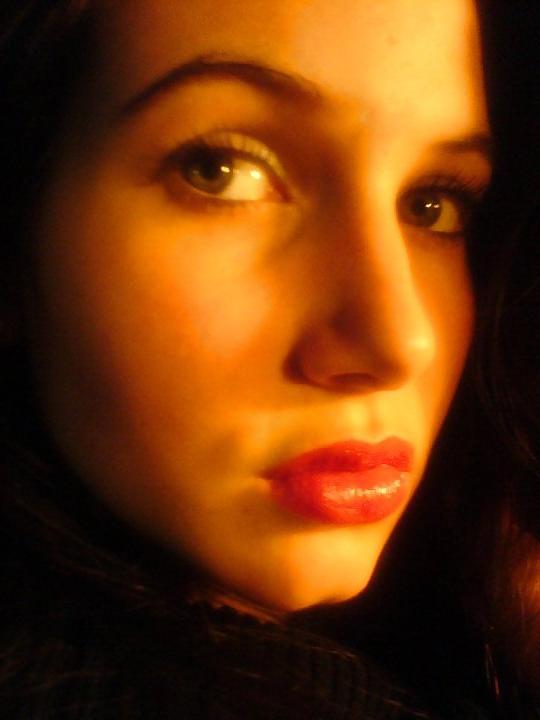 25P THE HOTTEST AMATEUR GIRL ON THE INTERNET