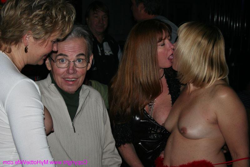 15P Swinger housewifes showing boobs at a party