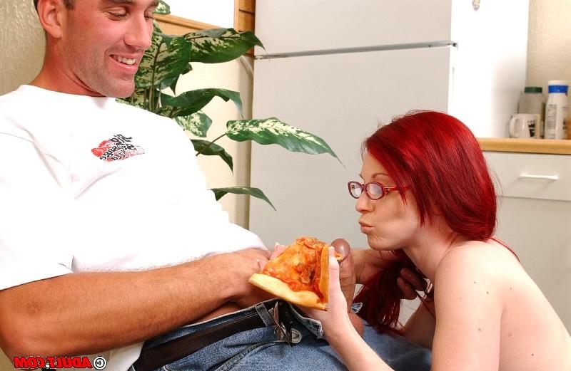 16P redhead chick sucking cock through a pizza