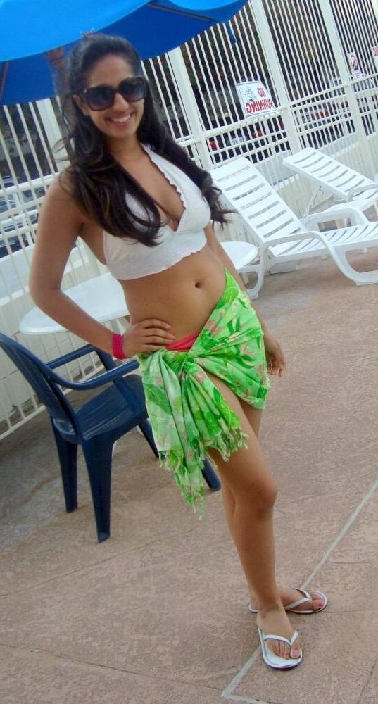 15P Real indian gfs are posing and naked gallery 53