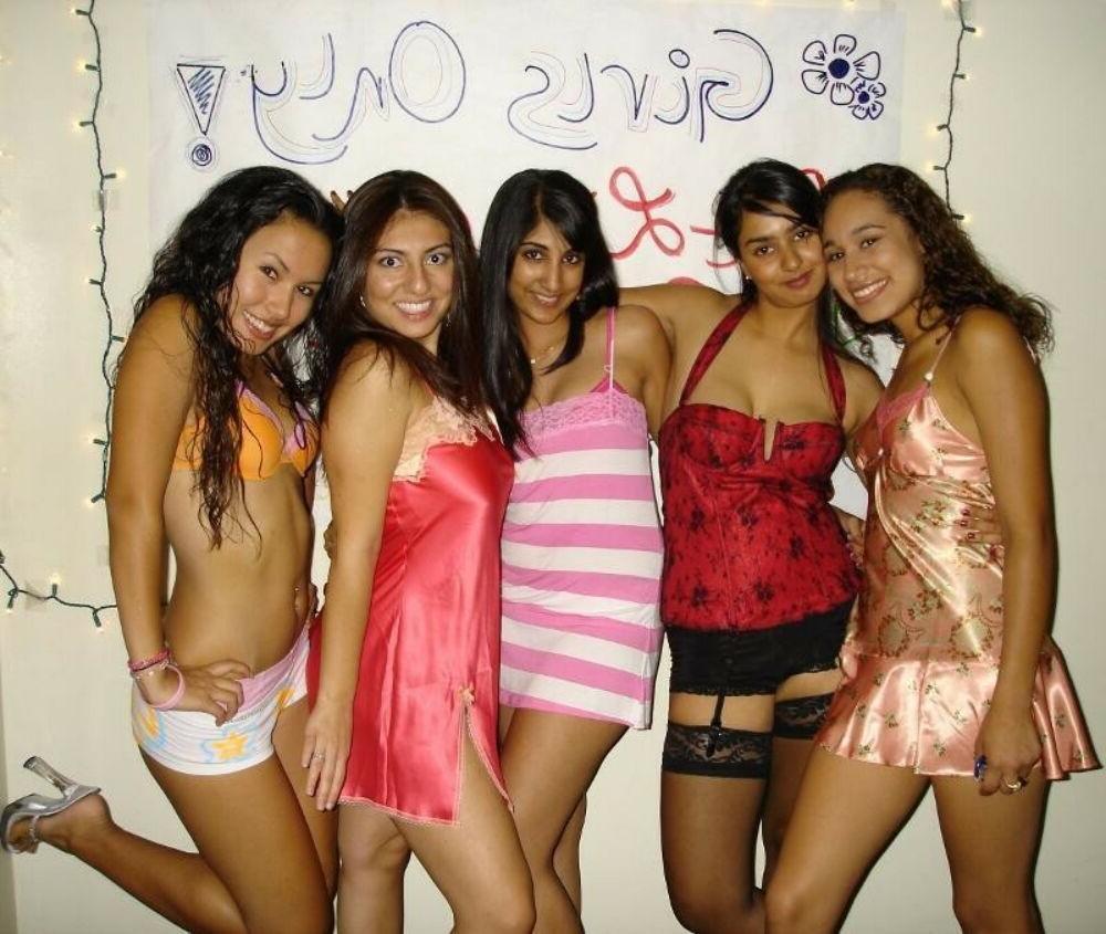 15P Real indian gfs are posing and naked gallery 61