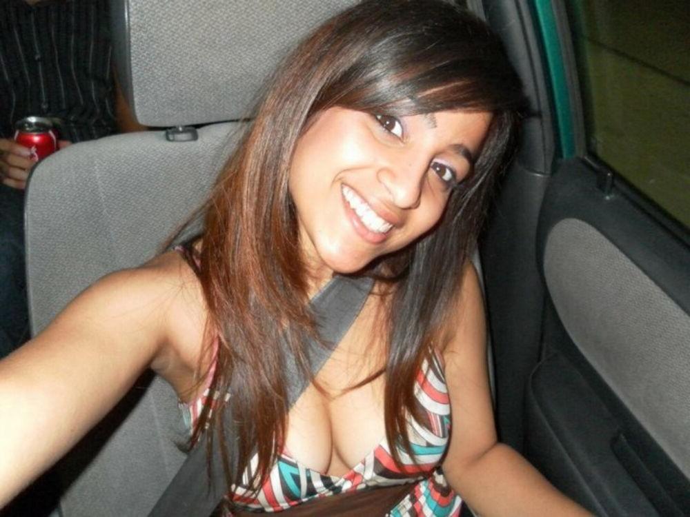 15P Real indian gfs are posing and naked gallery 52
