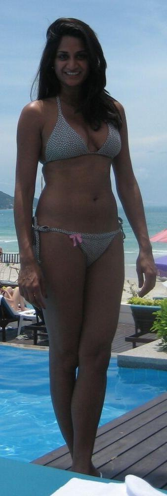 15P Real indian gfs are posing and naked gallery 36