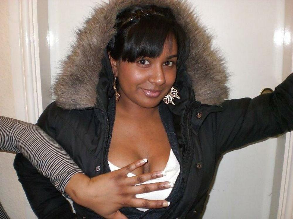 15P Indian gfs are posing and fucking gallery 13