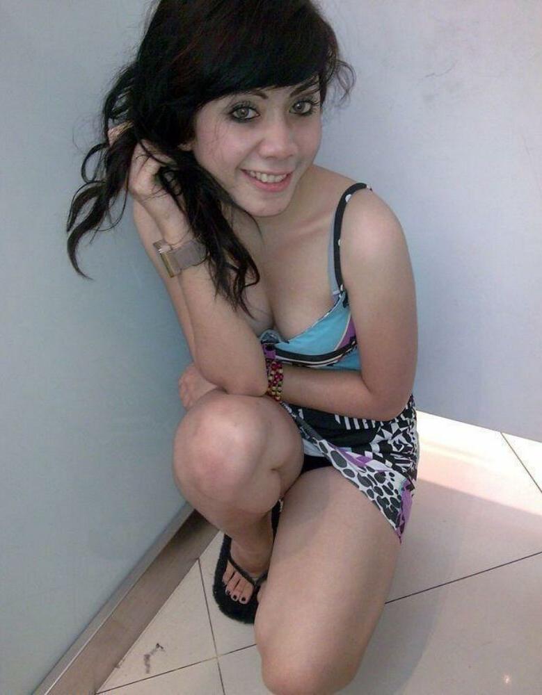 15P Real indian gfs are posing and naked gallery 46