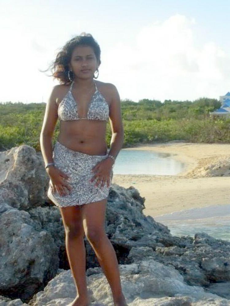15P Real indian gfs are posing and naked gallery 26