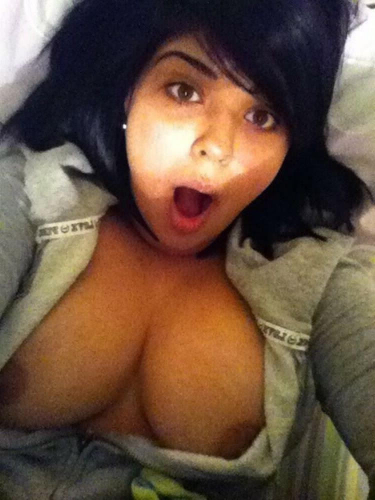 15P Real indian gfs are posing and naked gallery 26
