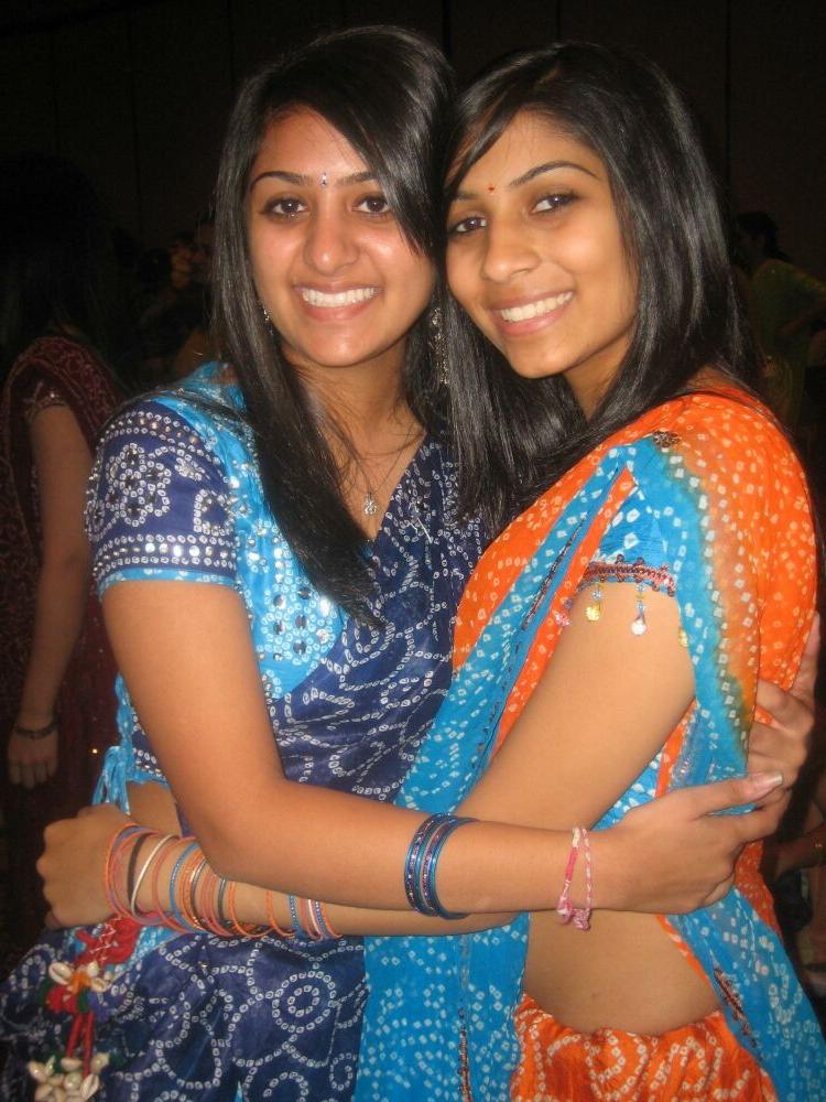 15P Exposed indian gfs are posing and fucking gallery 8